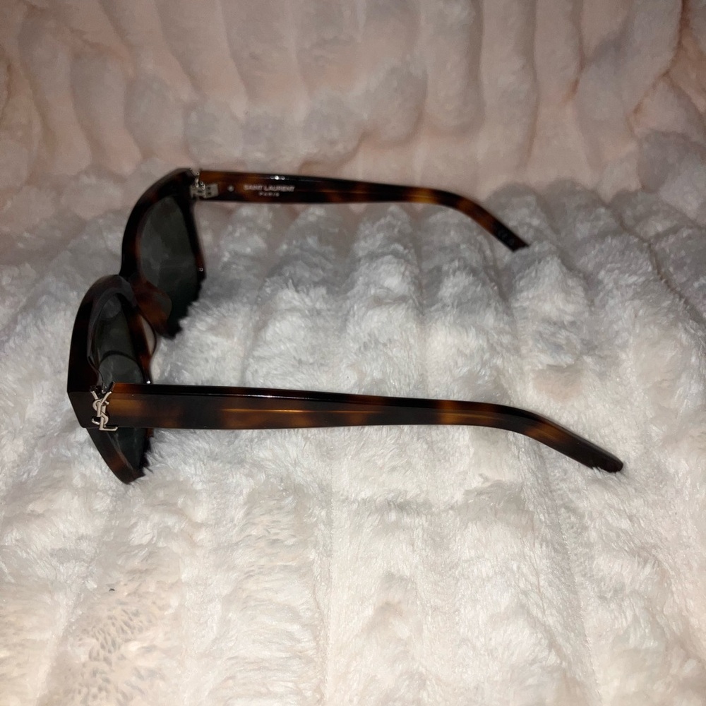 YSL Sunglasses - Picture 8 of 17